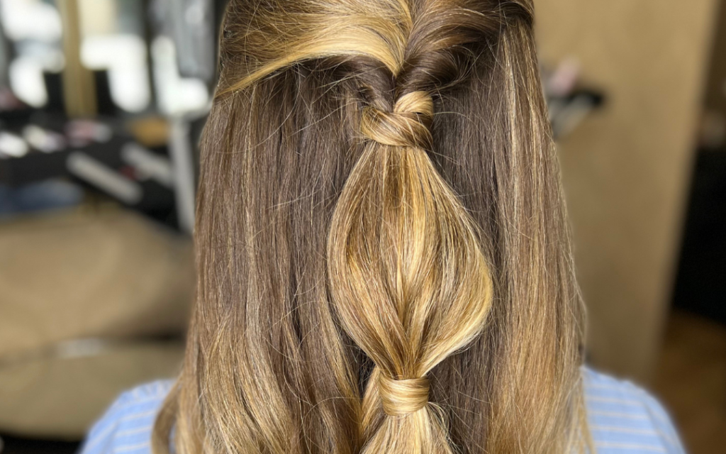Pelo semirecogido